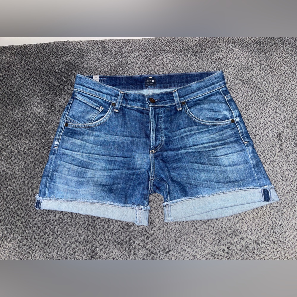 CITY OF HUMANITY SHORTS/ SIZE 25
